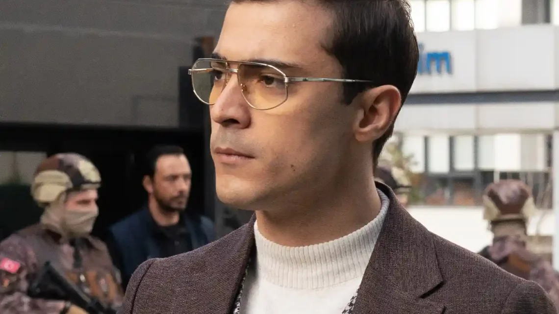 Doğaç Yıldız Biography: Net Worth, Ethnicity, Siblings, Age, Height, Parents, Movies, Girlfriend Doğaç Yıldız Biography: Net Worth, Ethnicity, Siblings, Age, Height, Parents, Movies, Girlfriend