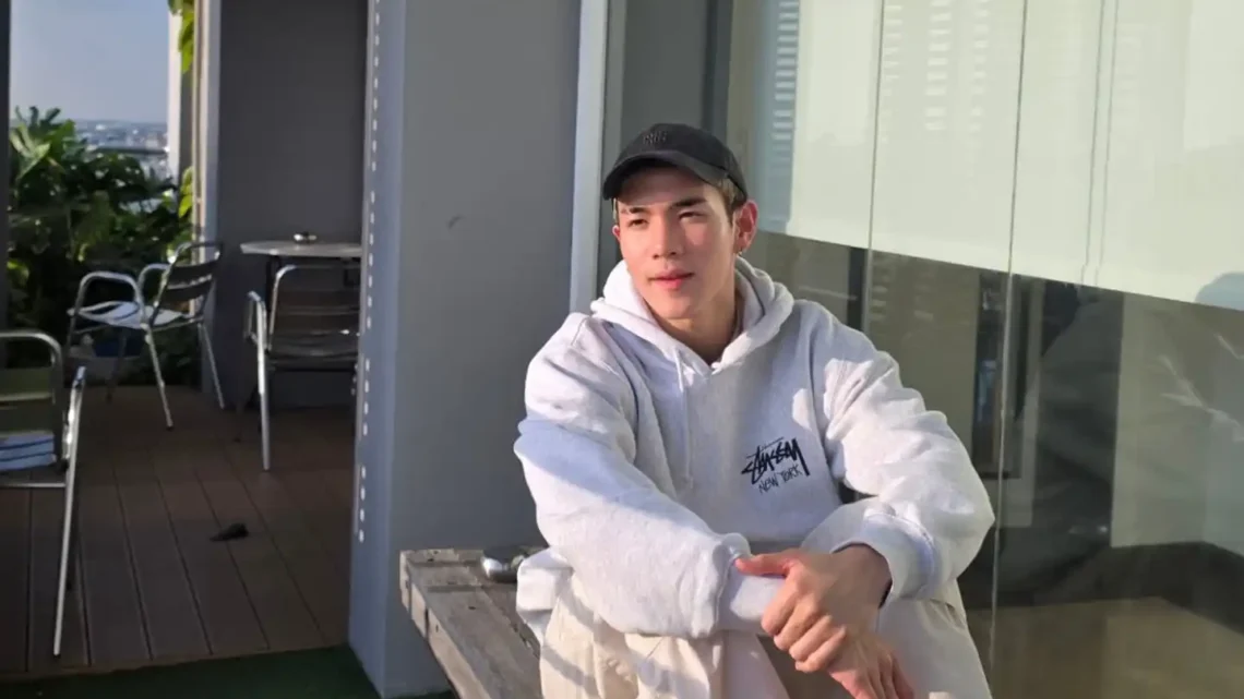Nattawat Jirochtikul Biography: Ethnicity, Siblings, Net Worth, Age, Parents, Height, TV Series, Films, Songs Nattawat Jirochtikul Biography: Ethnicity, Siblings, Net Worth, Age, Parents, Height, TV Series, Films, Songs