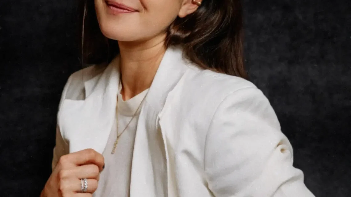 Pauline Laigneau Biography: Parents, Height, Ethnicity, Siblings, Net Worth, Age, Podcaster, Business, Husband Pauline Laigneau Biography: Parents, Height, Ethnicity, Siblings, Net Worth, Age, Podcaster, Business, Husband