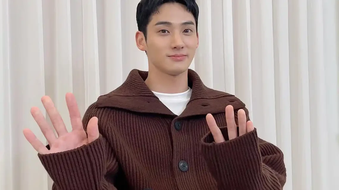 Jung Ga-ram Biography: Birthday, Movies, Pictures, Girlfriend, Net Worth, Age, Height, Parents, Ethnicity, Siblings, TV Series Jung Ga-ram Biography: Birthday, Movies, Pictures, Girlfriend, Net Worth, Age, Height, Parents, Ethnicity, Siblings, TV Series