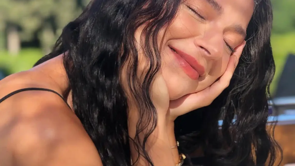 Şafak Pekdemir Biography: Boyfriend, Movies, Ethnicity, Siblings, Net Worth, Age, Height, Parents Şafak Pekdemir Biography: Boyfriend, Movies, Ethnicity, Siblings, Net Worth, Age, Height, Parents