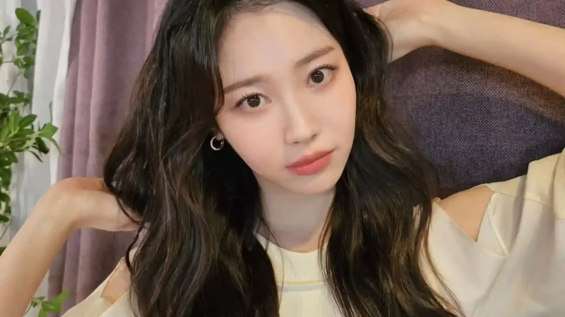 Yura Biography: TV Drama, Net Worth, Age, Height, Parents, Ethnicity, Siblings, Group, Boyfriend, Movies Yura Biography: TV Drama, Net Worth, Age, Height, Parents, Ethnicity, Siblings, Group, Boyfriend, Movies