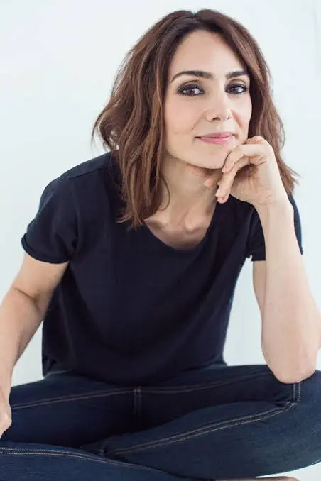 Annie Parisse