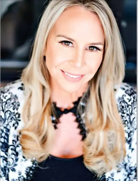 Cynthia Decker Biography: Age, Height, Net Worth, Husband, Movies, TV Shows, Parents, Children Cynthia Decker Biography: Age, Height, Net Worth, Husband, Movies, TV Shows, Parents, Children