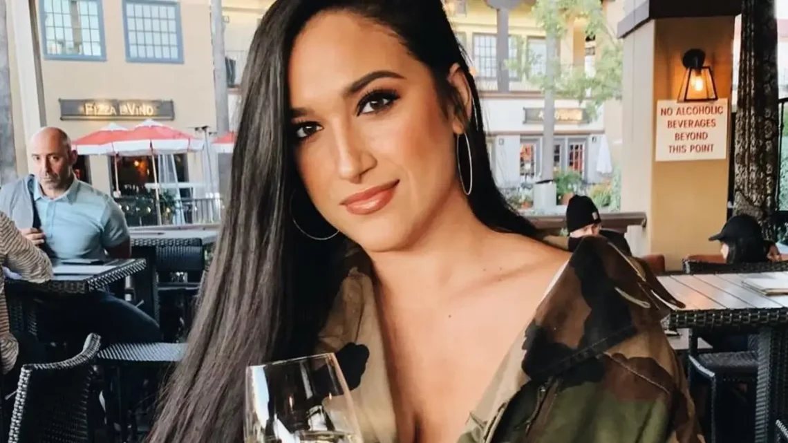 Kolini Faagata Biography: Fiancé, Age, Sister, Net Worth, Height, Career, Reality TV Shows Kolini Faagata Biography: Fiancé, Age, Sister, Net Worth, Height, Career, Reality TV Shows