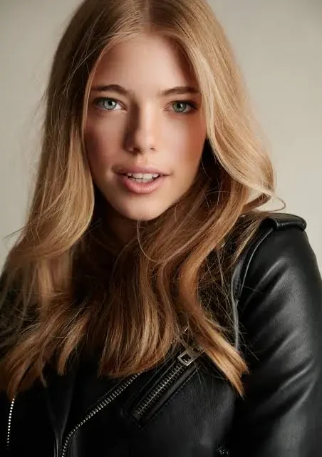 Elle McKinnon Biography: Age, Height, Parents, Movies & TV Shows, Net Worth, Boyfriend Elle McKinnon Biography: Age, Height, Parents, Movies & TV Shows, Net Worth, Boyfriend