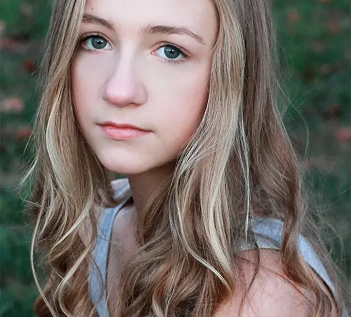 Emma Rayne Lyle Biography: Age, Height, Parents, Movies & TV Shows, Net Worth, Boyfriend, Siblings Emma Rayne Lyle Biography: Age, Height, Parents, Movies & TV Shows, Net Worth, Boyfriend, Siblings
