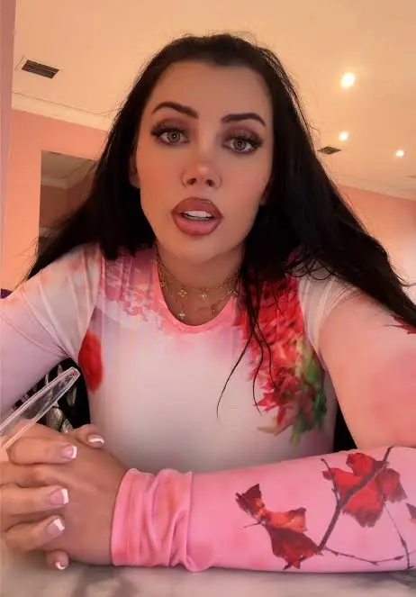 Amanda Nicole