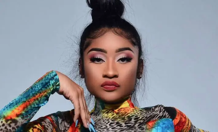 Young Lyric Biography: Age, Boyfriend, Songs, Albums, Net Worth, Parents, Height, Daughter Young Lyric Biography: Age, Boyfriend, Songs, Albums, Net Worth, Parents, Height, Daughter