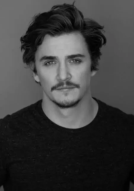Kyle Gallner Biography: Age, Wife, Net Worth, Height, Kids, Movies & TV Shows, Horror Films Kyle Gallner Biography: Age, Wife, Net Worth, Height, Kids, Movies & TV Shows, Horror Films