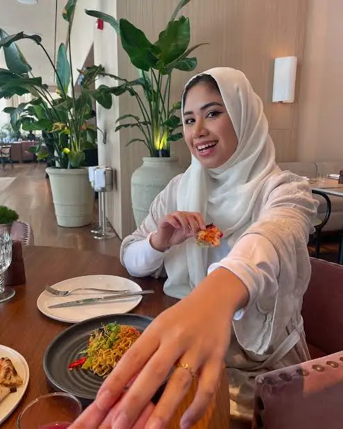 Asrar Aref Biography: Boyfriend, Age, Height, Net Worth, Parents, Career Asrar Aref Biography: Boyfriend, Age, Height, Net Worth, Parents, Career