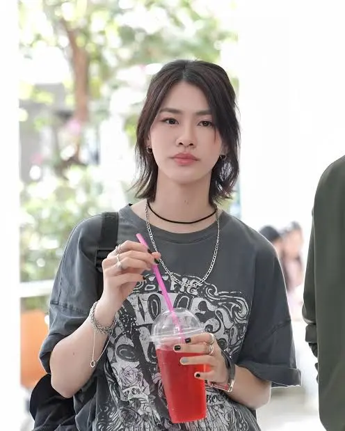 Thasorn Klinnium Biography: Boyfriend, Age, Height, Net Worth, Parents, Songs, Movies & TV Shows Thasorn Klinnium Biography: Boyfriend, Age, Height, Net Worth, Parents, Songs, Movies & TV Shows