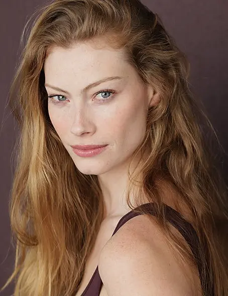 Alyssa Sutherland Biography: Husband, Age, Height, Net Worth, Parents, Vikings, Movies & TV Shows, Partner Alyssa Sutherland Biography: Husband, Age, Height, Net Worth, Parents, Vikings, Movies & TV Shows, Partner