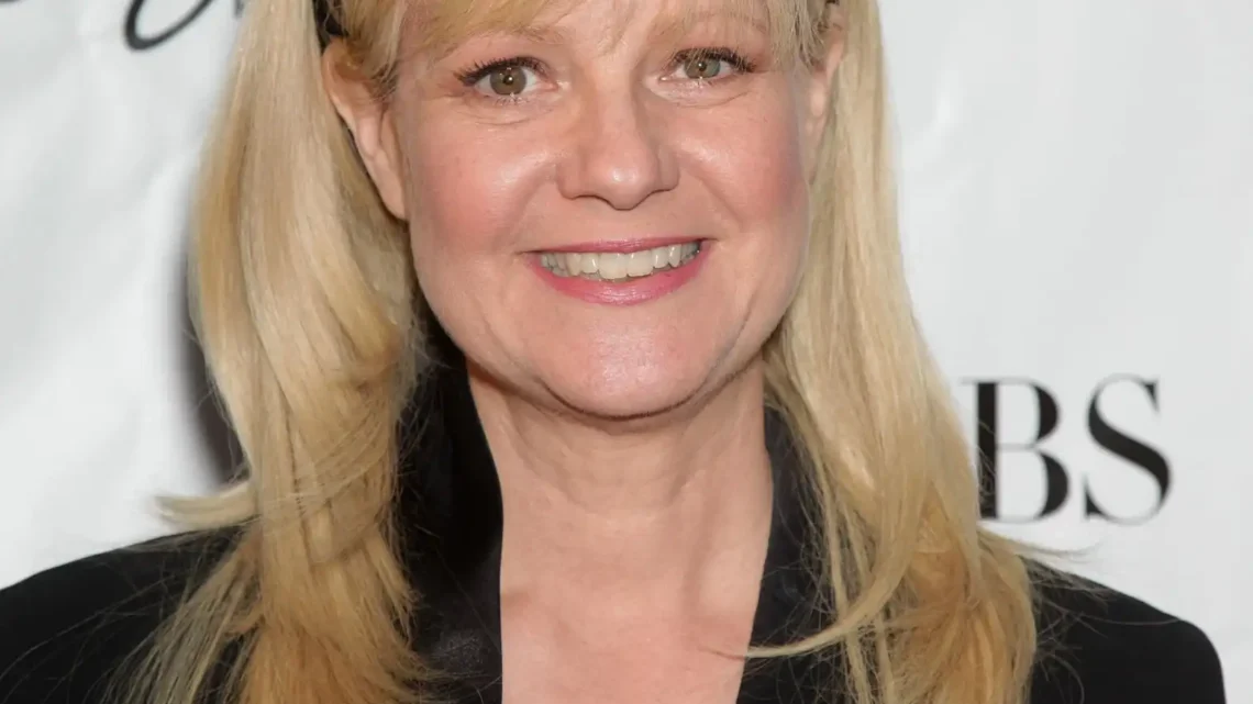 Bonnie Hunt Biography: Age, Husband, Net Worth, Movies & TV Shows, Height, Parents, Children Bonnie Hunt Biography: Age, Husband, Net Worth, Movies & TV Shows, Height, Parents, Children