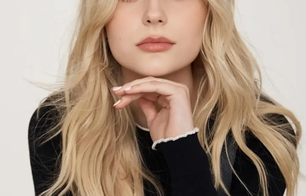 Alyvia Alyn Lind Biography: Boyfriend, Age, Parents, Height, Net Worth, Movies & TV Shows, Sisters Alyvia Alyn Lind Biography: Boyfriend, Age, Parents, Height, Net Worth, Movies & TV Shows, Sisters
