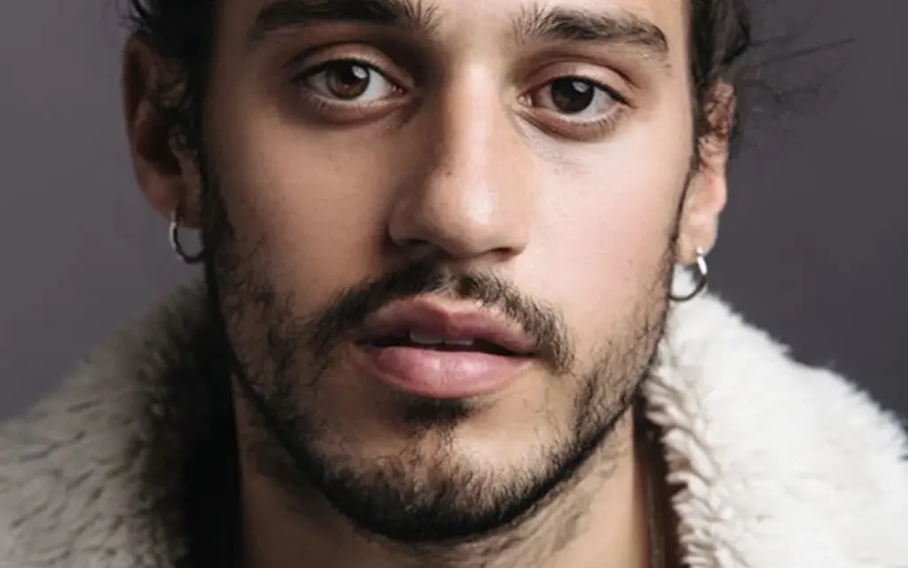Russ Biography: Age, Net Worth, Height, Parents, Siblings, Albums, Career, Relationship Russ Biography: Age, Net Worth, Height, Parents, Siblings, Albums, Career, Relationship
