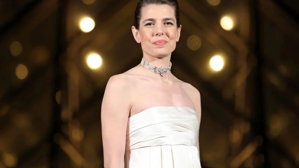 Charlotte Casiraghi Biography: Husband, Age, Children, Net Worth, Height, Parents, Siblings Charlotte Casiraghi Biography: Husband, Age, Children, Net Worth, Height, Parents, Siblings