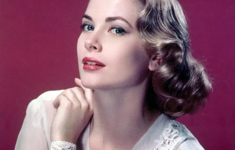 Grace Kelly Biography: Husband, Age, Movies, Net Worth, Height, Children, Parents, Awards Grace Kelly Biography: Husband, Age, Movies, Net Worth, Height, Children, Parents, Awards