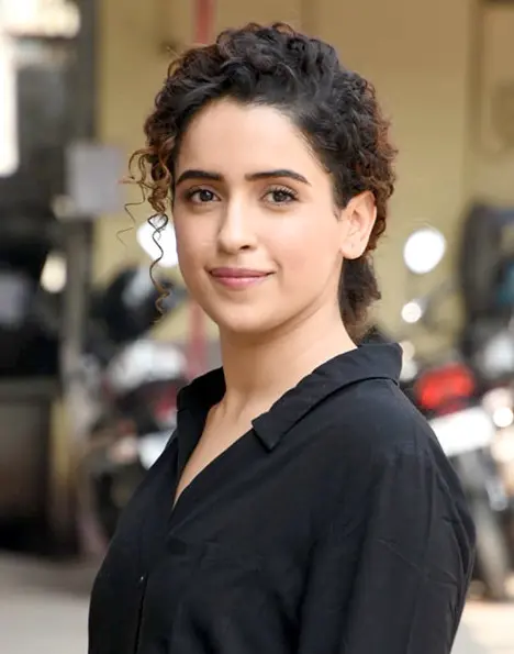 Sanya Malhotra Biography: Age, Net Worth, Height, Sister, Movies, Awards Sanya Malhotra Biography: Age, Net Worth, Height, Sister, Movies, Awards