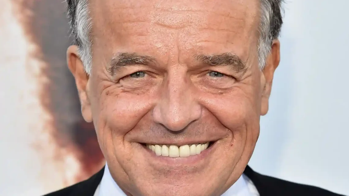Ray Wise Biography: Age, Wife, Net Worth, Children, Height, Parents, Movies & TV Shows Ray Wise Biography: Age, Wife, Net Worth, Children, Height, Parents, Movies & TV Shows