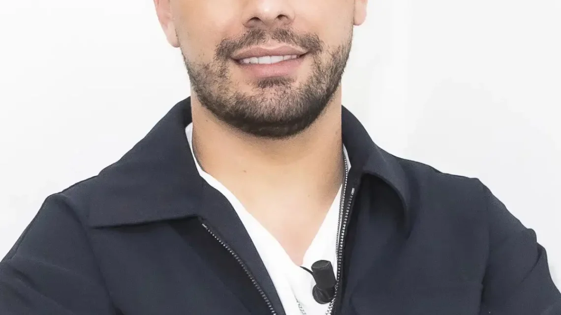 Carla Moreau’s ex-husband, Kevin Guedj Biography: Age, Children, Net Worth, Height, Daughter, Career, Restaurants Carla Moreau’s ex-husband, Kevin Guedj Biography: Age, Children, Net Worth, Height, Daughter, Career, Restaurants