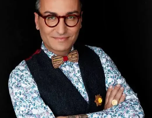 Elton Ilirjani Biography: Age, Net Worth, Career, Height, Instagram, Foundation, Fashion Week Elton Ilirjani Biography: Age, Net Worth, Career, Height, Instagram, Foundation, Fashion Week