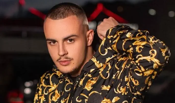 Don Xhoni Biography: Age, Real Name, Net Worth, Girlfriend, Songs, Height, Parents