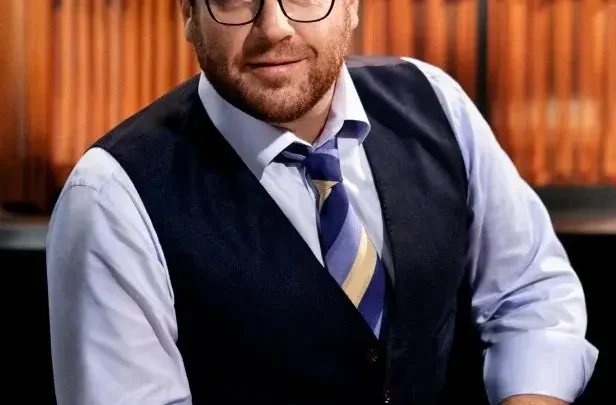 Scott Conant Biography: Age, Wife, Net Worth, Height, Children, Chopped, Restaurants, Awards, Books Scott Conant Biography: Age, Wife, Net Worth, Height, Children, Chopped, Restaurants, Awards, Books