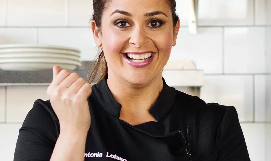 Antonia Lofaso Biography: Age, Net Worth, Height, Daughter, Restaurants, Top Chef, Awards, Books