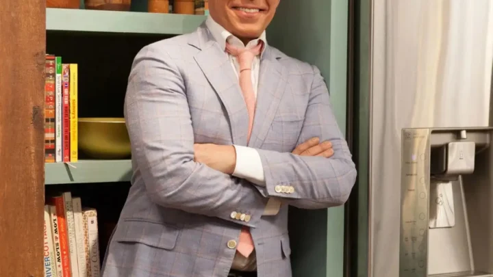 Geoffrey Zakarian Biography: Age, Wife, Net Worth, Height, Children, Restaurants, Chopped, Controversy, Books