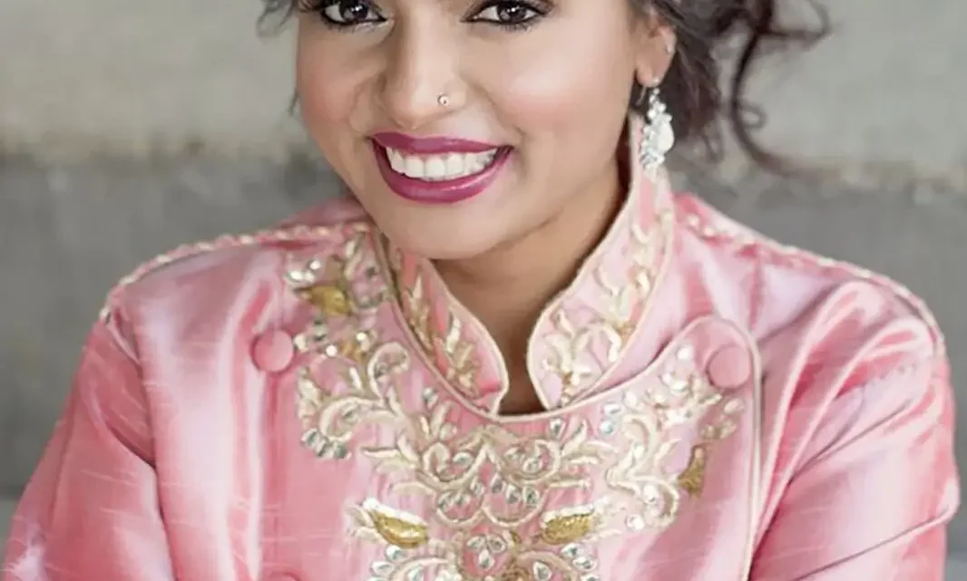 Maneet Chauhan Biography: Age, Husband, Net Worth, Height, Children, Restaurants, Chopped, Books, Awards