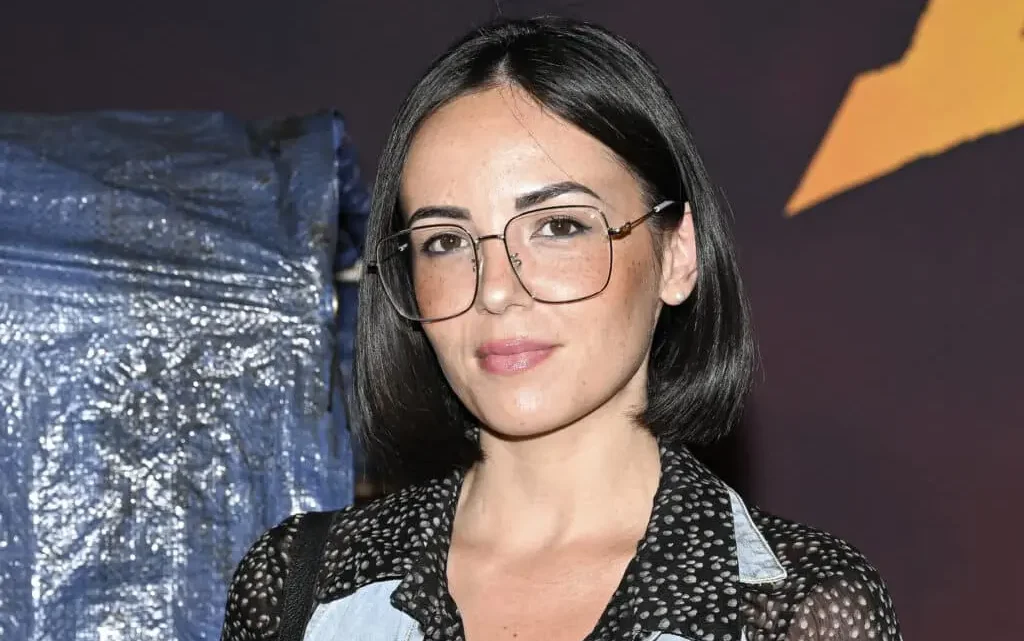 Agathe Auproux Biography: Age, Parents, Fiancé, Net Worth, Career, Books, Health Agathe Auproux Biography: Age, Parents, Fiancé, Net Worth, Career, Books, Health
