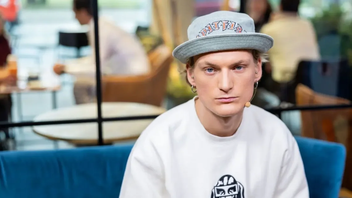 Benas Aleksandravičius Biography: Age, Band, Net Worth, Girlfriend, Albums, Songs Benas Aleksandravičius Biography: Age, Band, Net Worth, Girlfriend, Albums, Songs