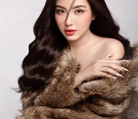 May Myint Mo Biography: Age, Parents, Net Worth, Career, Sibling, Awards, Controversy