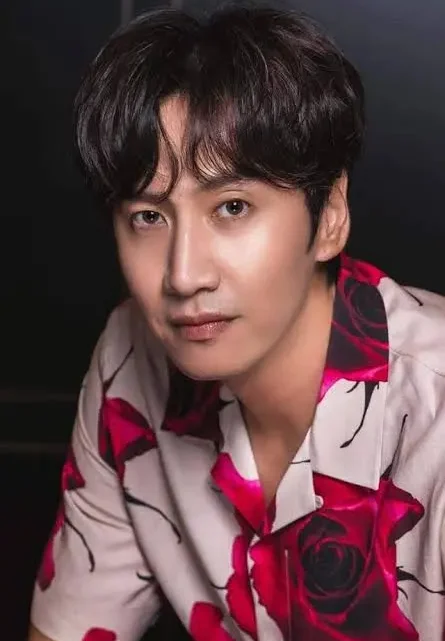 Lee Kwang-soo Biography: Girlfriend, Age, Net Worth, Height, Weight, Sister, Movies Lee Kwang-soo Biography: Girlfriend, Age, Net Worth, Height, Weight, Sister, Movies