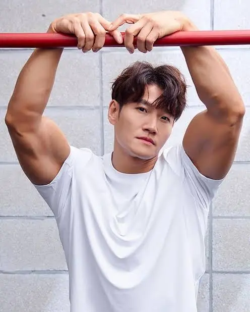 Kim Jonh-kook Biography: Age, Wife, Height, Net Worth, Songs, Running Man, Brother, Albums