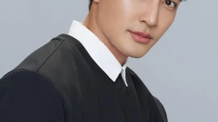 Pirapat Watthanasetsiri Biography: Age, Net Worth, Height, Weight, Career, Awards, Music, Business, Social Media