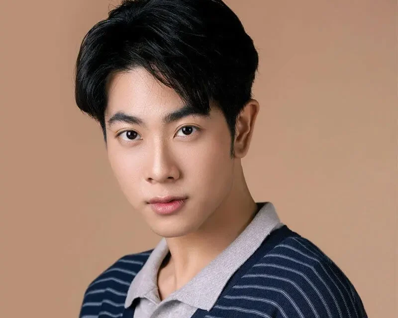 Sahaphap Wongratch Biography: Age, Net Worth, Height, Weight, Series, Songs, Awards Sahaphap Wongratch Biography: Age, Net Worth, Height, Weight, Series, Songs, Awards