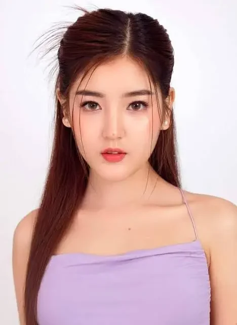 Yamoan Myint Myat Biography: Age, Net Worth, Boyfriend, Height, TV Shows, TikTok Yamoan Myint Myat Biography: Age, Net Worth, Boyfriend, Height, TV Shows, TikTok