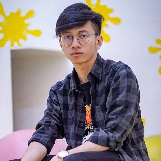 Afif Yulistian Biography: Age, Wife, Net Worth, YouTube, Games, Height, Career, Child, Instagram Afif Yulistian Biography: Age, Wife, Net Worth, YouTube, Games, Height, Career, Child, Instagram