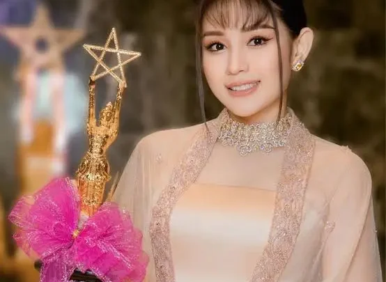 Chue Lay Biography: Age, Net Worth, Height, Real Name, Brother, Awards, Career