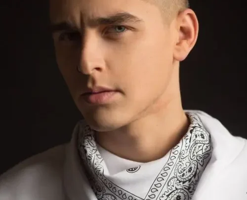 Donny Montell Biography: Wife, Age, Net Worth, Real Name, Children, Eurovision, Albums Donny Montell Biography: Wife, Age, Net Worth, Real Name, Children, Eurovision, Albums