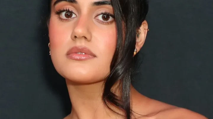 Ayesha Madon Biography: Age, Boyfriend, Net Worth, Height, Parents, Siblings, Movies, TV Shows Ayesha Madon Biography: Age, Boyfriend, Net Worth, Height, Parents, Siblings, Movies, TV Shows