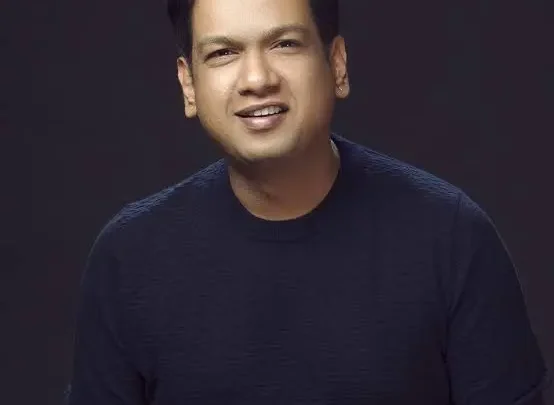 Vijay Prakash Biography: Age, Wife, Daughter, Net Worth, Songs, Movies, Career, Awards Vijay Prakash Biography: Age, Wife, Daughter, Net Worth, Songs, Movies, Career, Awards