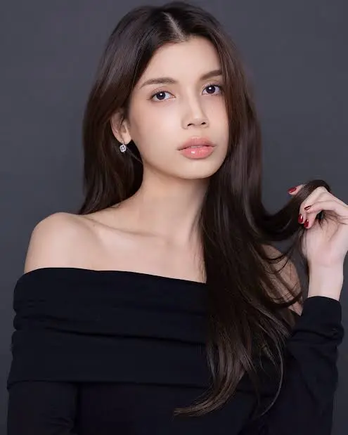 Sabrina Chairunnisa Biography: Age, Husband, Height, Net Worth, Parents, Career, Awards Sabrina Chairunnisa Biography: Age, Husband, Height, Net Worth, Parents, Career, Awards