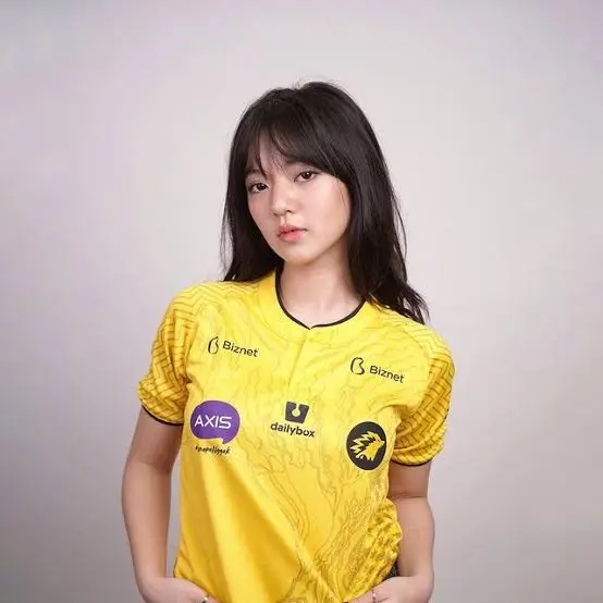Sheryl Jesslyn (ONIC Sze) Biography: Age, Sister, Net Worth, Nationality, Instagram, Boyfriend Sheryl Jesslyn (ONIC Sze) Biography: Age, Sister, Net Worth, Nationality, Instagram, Boyfriend