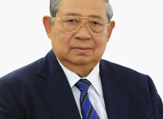 Susilo Bambang Yudhoyono Biography: Age, Wife, Sons, Net Worth, Parents, Political Career, Books, Awards Susilo Bambang Yudhoyono Biography: Age, Wife, Sons, Net Worth, Parents, Political Career, Books, Awards