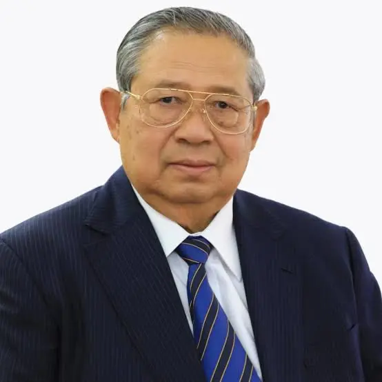 Susilo Bambang Yudhoyono Biography: Age, Wife, Sons, Net Worth, Parents, Political Career, Books, Awards Susilo Bambang Yudhoyono Biography: Age, Wife, Sons, Net Worth, Parents, Political Career, Books, Awards