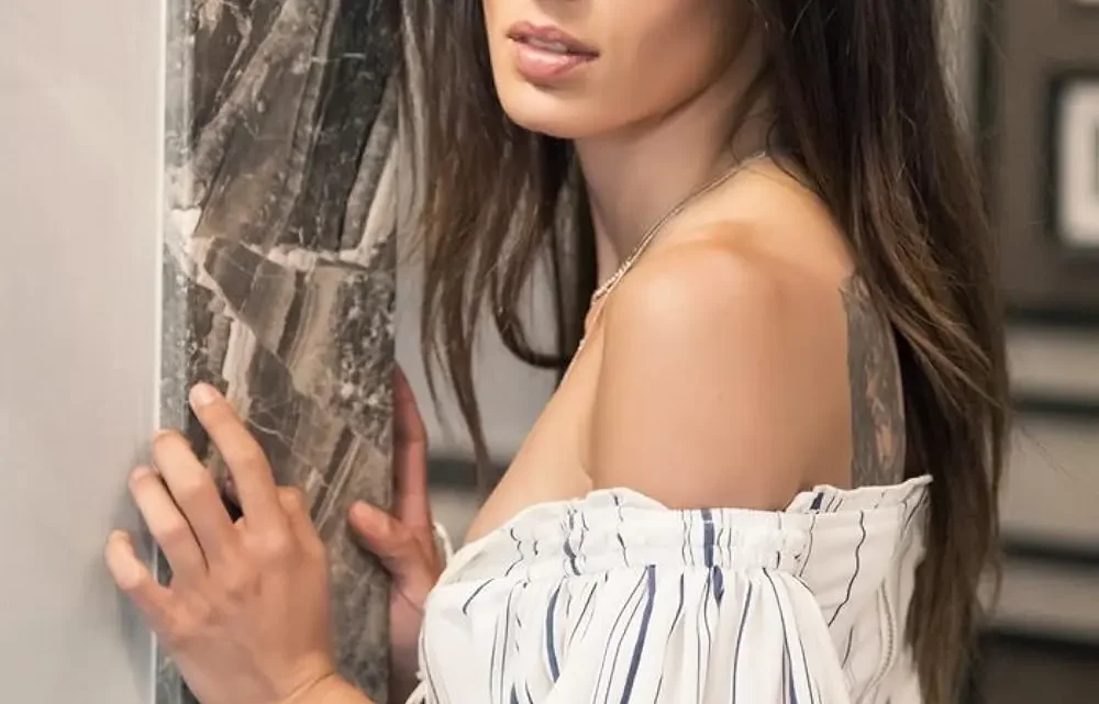 Bestemsu Özdemir Biography: Age, Boyfriend, Height, Net Worth, Movies & TV Shows, Education Bestemsu Özdemir Biography: Age, Boyfriend, Height, Net Worth, Movies & TV Shows, Education