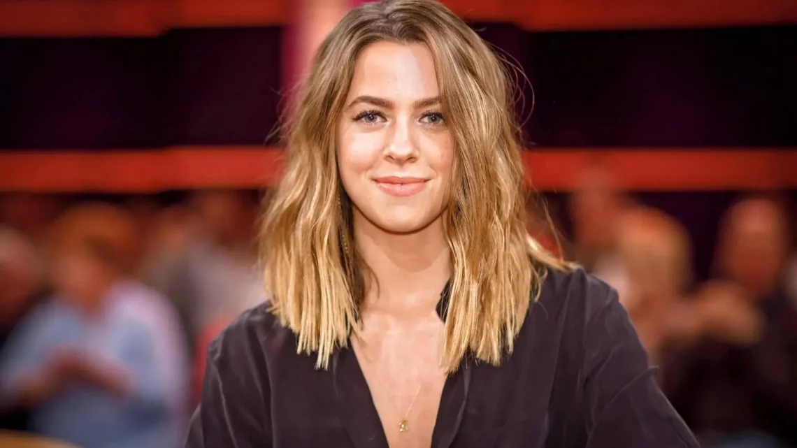 Vanessa Mai Biography: Husband, Age, Net Worth, Height, Weight, Parents, Songs, Albums, Awards, TV Shows Vanessa Mai Biography: Husband, Age, Net Worth, Height, Weight, Parents, Songs, Albums, Awards, TV Shows